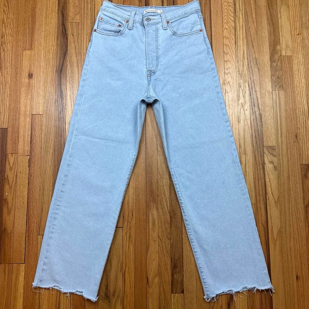 Levi-s Women's Blue Jeans - Picture 3 of 6